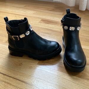 Steve Madden girls boots. Great condition! Size 1.